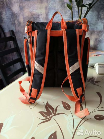 Портфель школьный