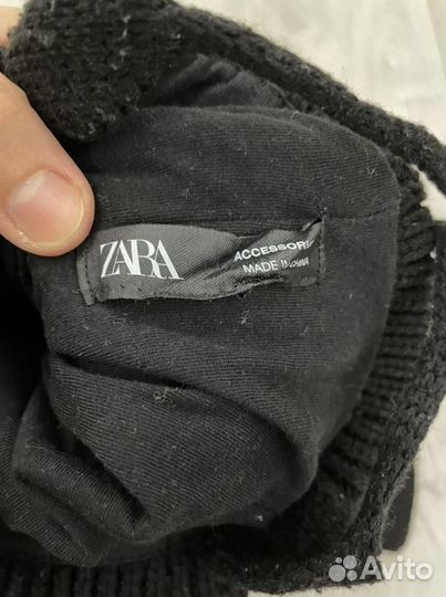 Комплект шапка, и варежки zara