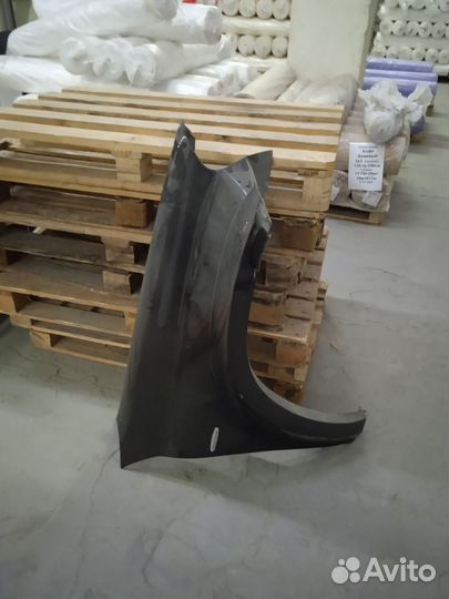 Крыло на GL 500 2010г