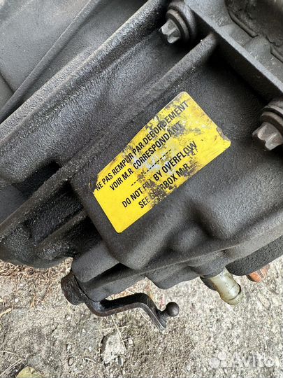 Продам коробку на запчасти