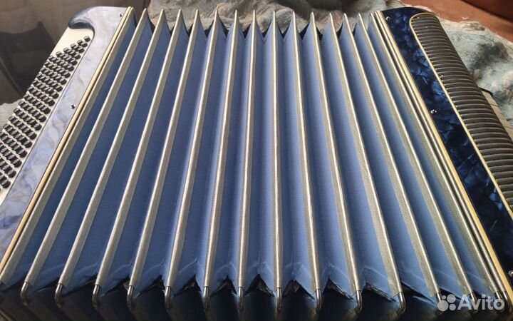 Аккордион lignatone(Чехославакия) с футляром