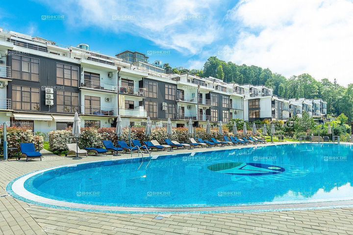 Квартира-студия, 55 м², 1/3 эт.