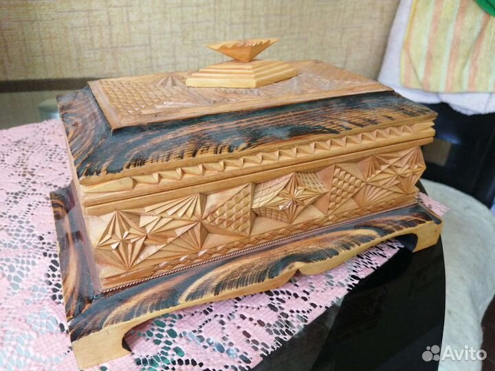 Шкатулка деревянная