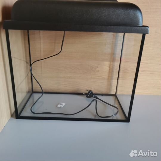 Аквариум с лампой