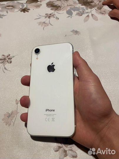 iPhone Xr, 64 ГБ