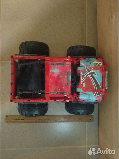 Продаю Лего машинку на радиоуправлении
