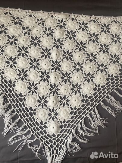 Шаль вязаная