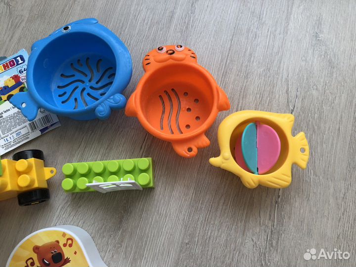 Развивающие игрушки пакетом