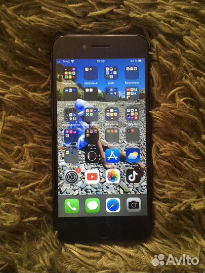 Телефон iPhone 8 64 gb