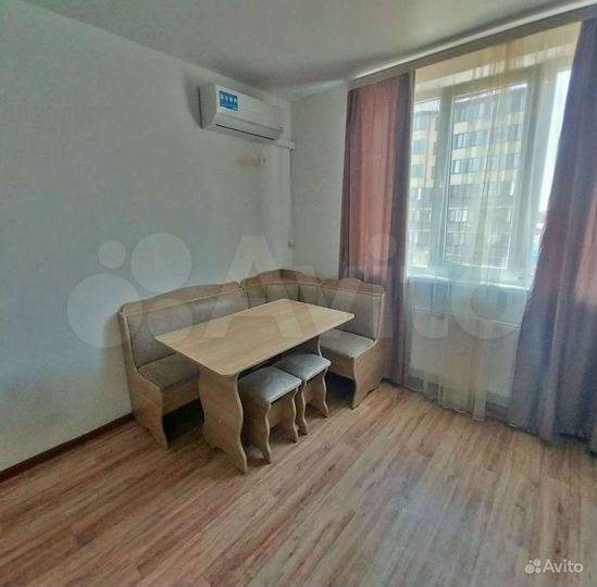 1-к. квартира, 40 м², 8/10 эт.