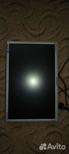 Монитор Samsung