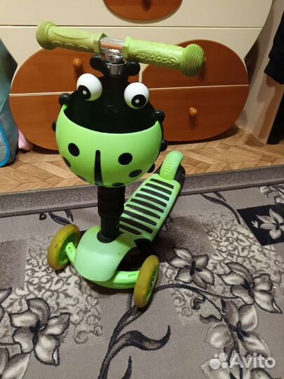 Самокат детский с сиденьем и ручкой