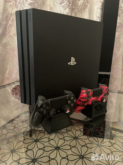 Sony PS4 pro + игры + подписка