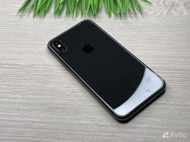iPhone X, 64 ГБ