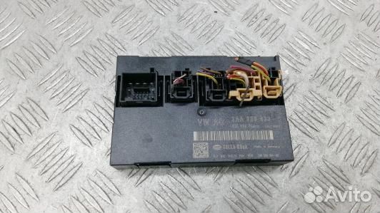 Блок комфорта volkswagen passat B7 (95O07M301)