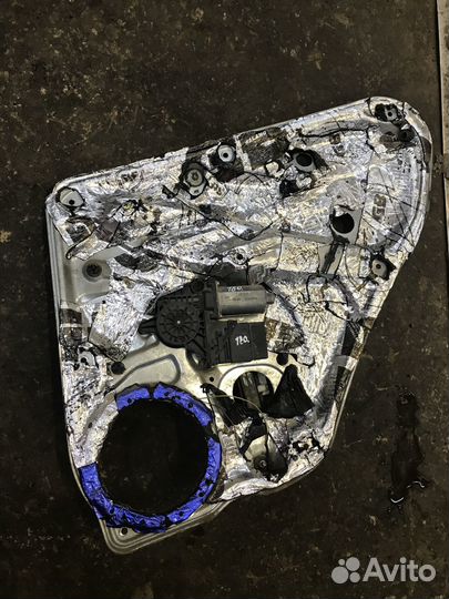 Стеклоподъемник задней правой двери VW Passat B5