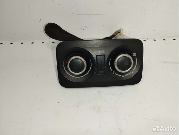 Блок управления задней печкой Паджеро 4