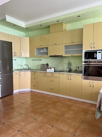 3-к. апартаменты, 122 м², 1/4 эт.
