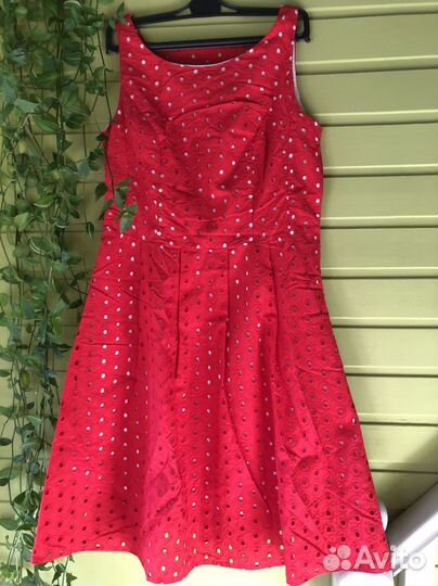 Платье с вышивкой ришелье