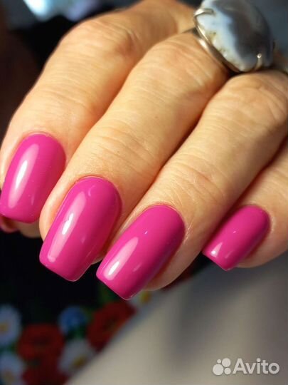 Маникюр, педикюр, наращивание ногтей