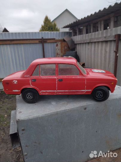 Игрушки из СССР машинки