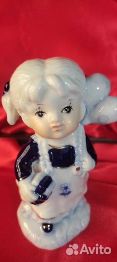 Фарфоровая статуэтка EM. Exclusive collection
