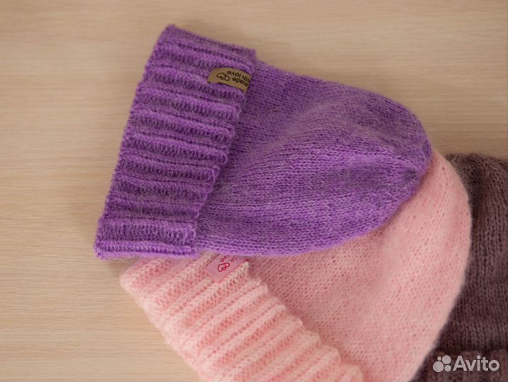 Шапки вязаные из пряжи класса люкс