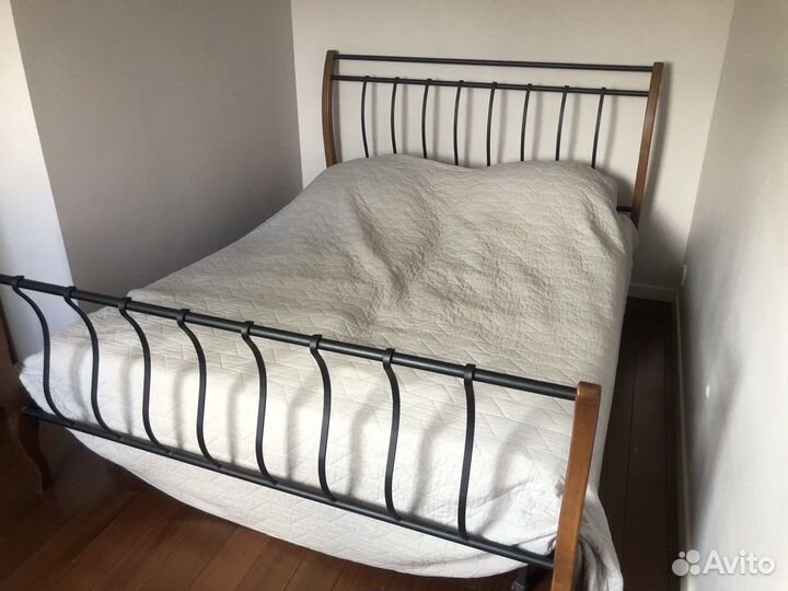 Кровать двухспальная 160 200