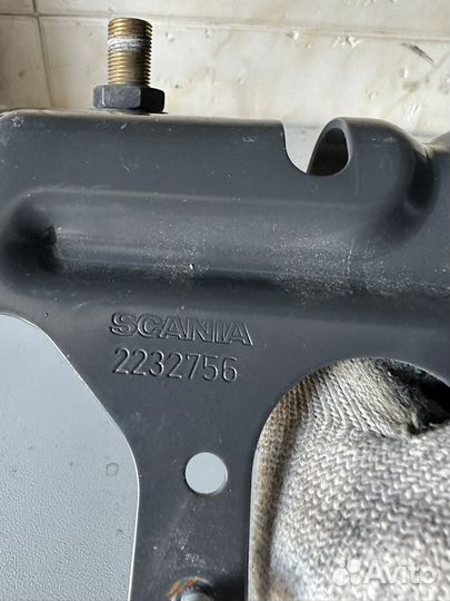 Кронштейн крепления перекидок Scania 6 2232756