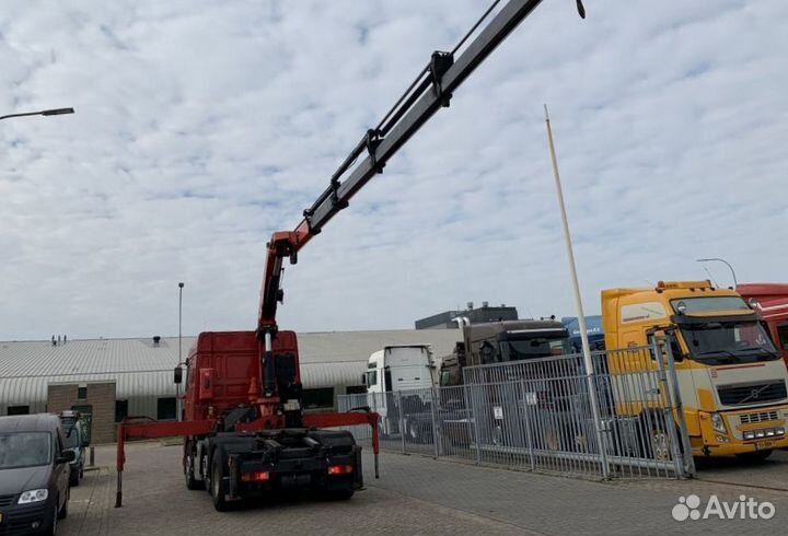 В разборке грузовик DAF, XF 95 2002-2005