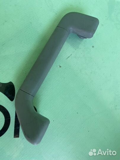 Ручка потолка передняя правая Porsche Cayenne 955
