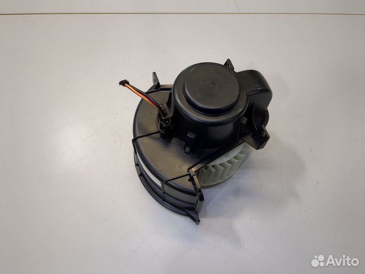 Двигатель отопителя Volkswagen Touareg, 2005