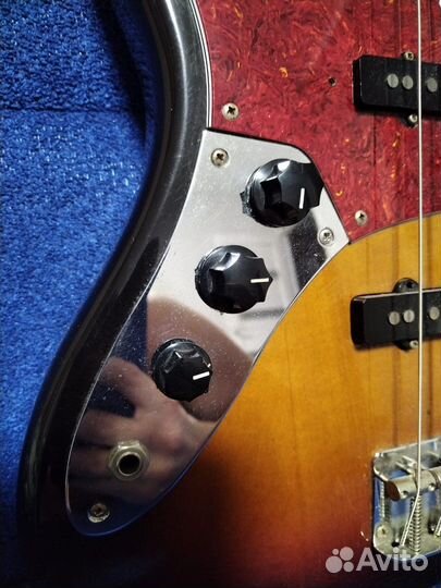 Бас гитара леворукая Fender jazz bass japan