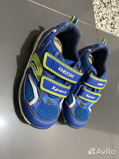 Кроссовки geox 23