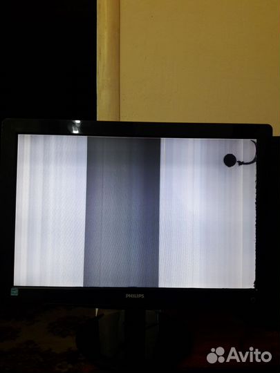 Монитор на запчасти