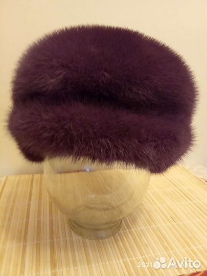 Фиолетовая норковая шапка