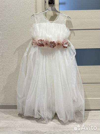 Нарядное платье