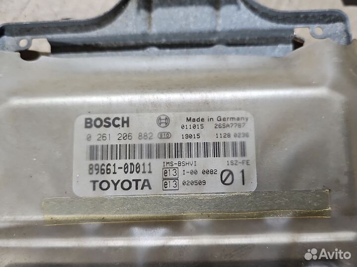 Блок управления двигателем Toyota Yaris, 2003