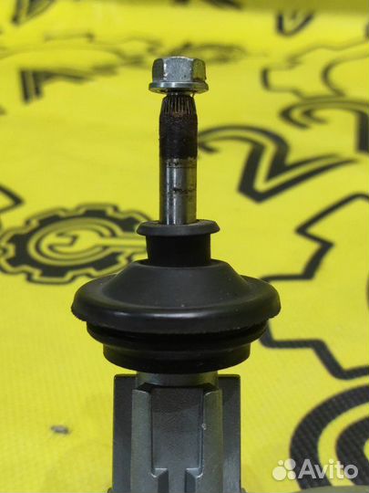 Моторчик заднего дворника Toyota Wish ZNE10 1ZZ-FE