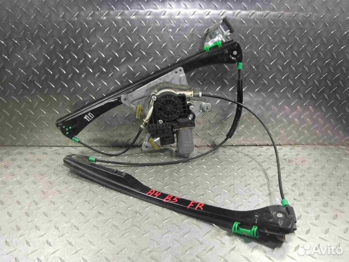 Стеклоподъемник электр. передний правый Audi A4 B5