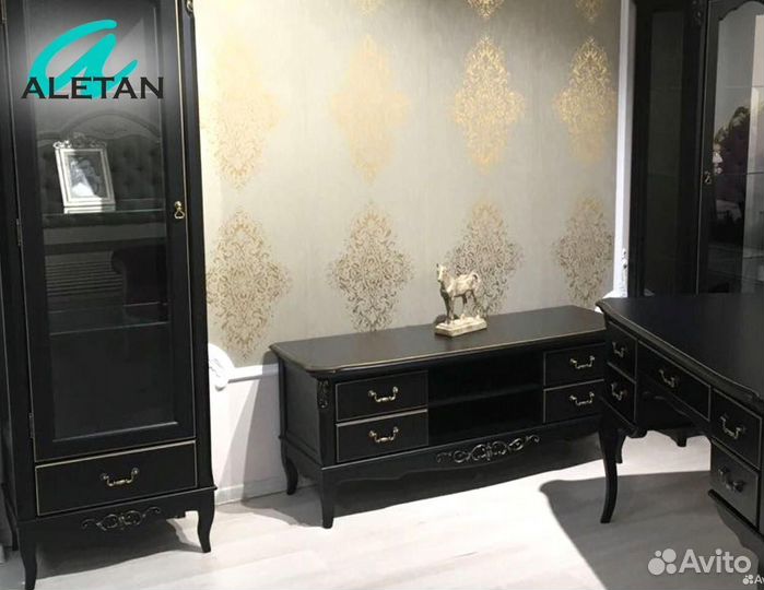 Стол письменный в кабинет