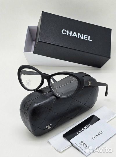 Солнцезащитные очки chanel