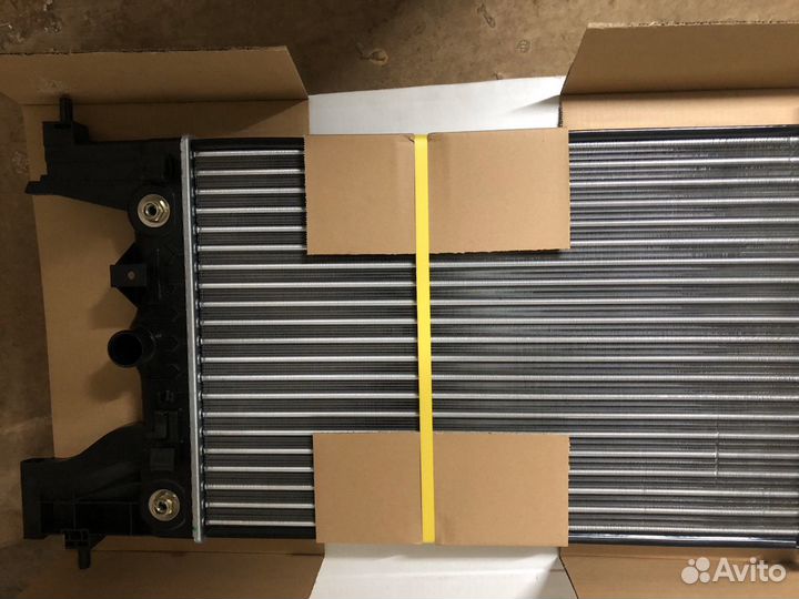 Радиатор Охлаждения Chevrolet Cruze A/Т