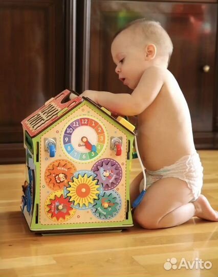 Развивающий бизиборд Домик