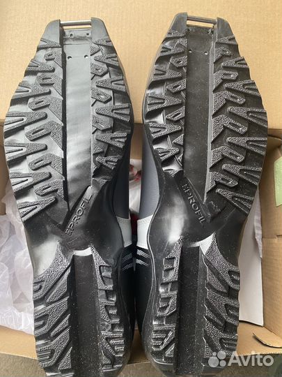 Лыжные ботинки botas