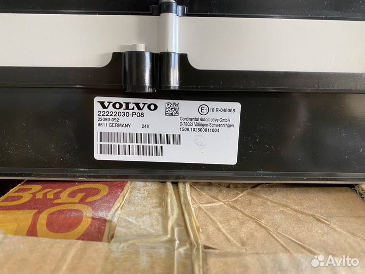 Панель приборов (щиток) Volvo FH4 22222030-R08