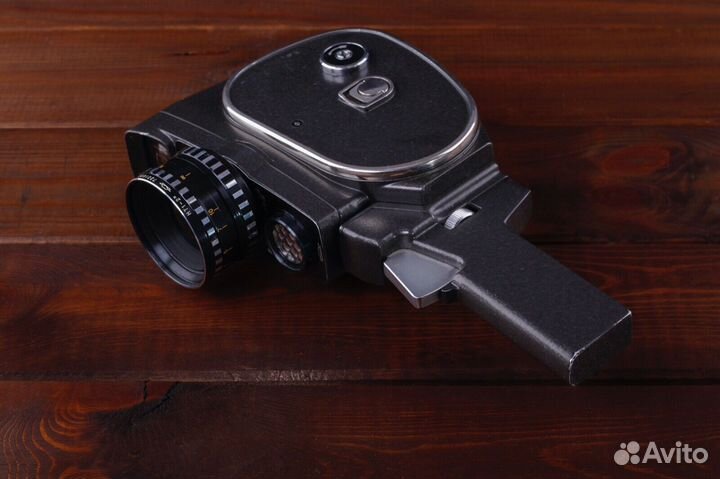 Кинокамера Кварц 2x8s 1М 50 Лет Советской Власти