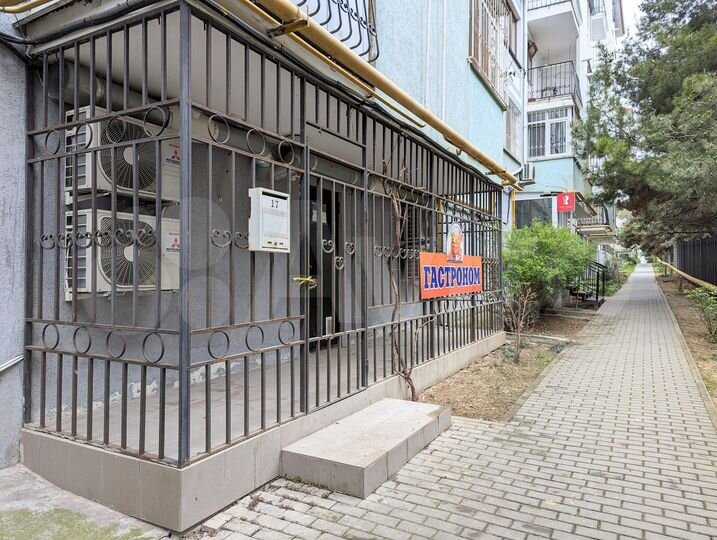 Продам отличное помещение 123 м2, рядом ТЦ, остано