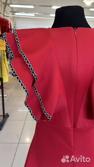 Платье новое для девочки с этикеткой