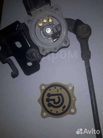 Датчик высоты дорожного просвета Lexus RX 03-09 г